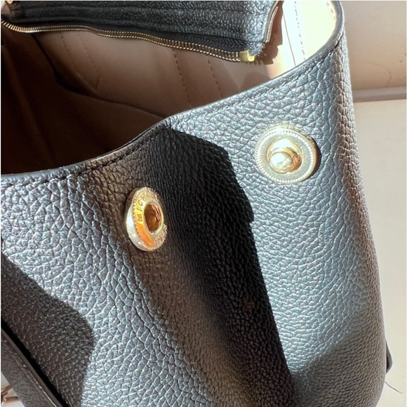 FINALE REDUCTION SALE❗️Michael Kors Satchel/crossbody - Picture 6 of 7